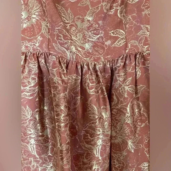 NWOT SACHIN AND BABI WOMENS SIZE 4 ALETTA DRESS PINK AND GOLD - Picture 4 of 5